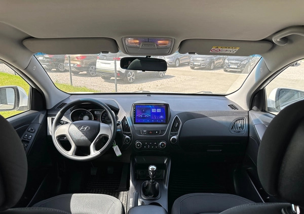Hyundai ix35 cena 49900 przebieg: 156000, rok produkcji 2015 z Lesko małe 529